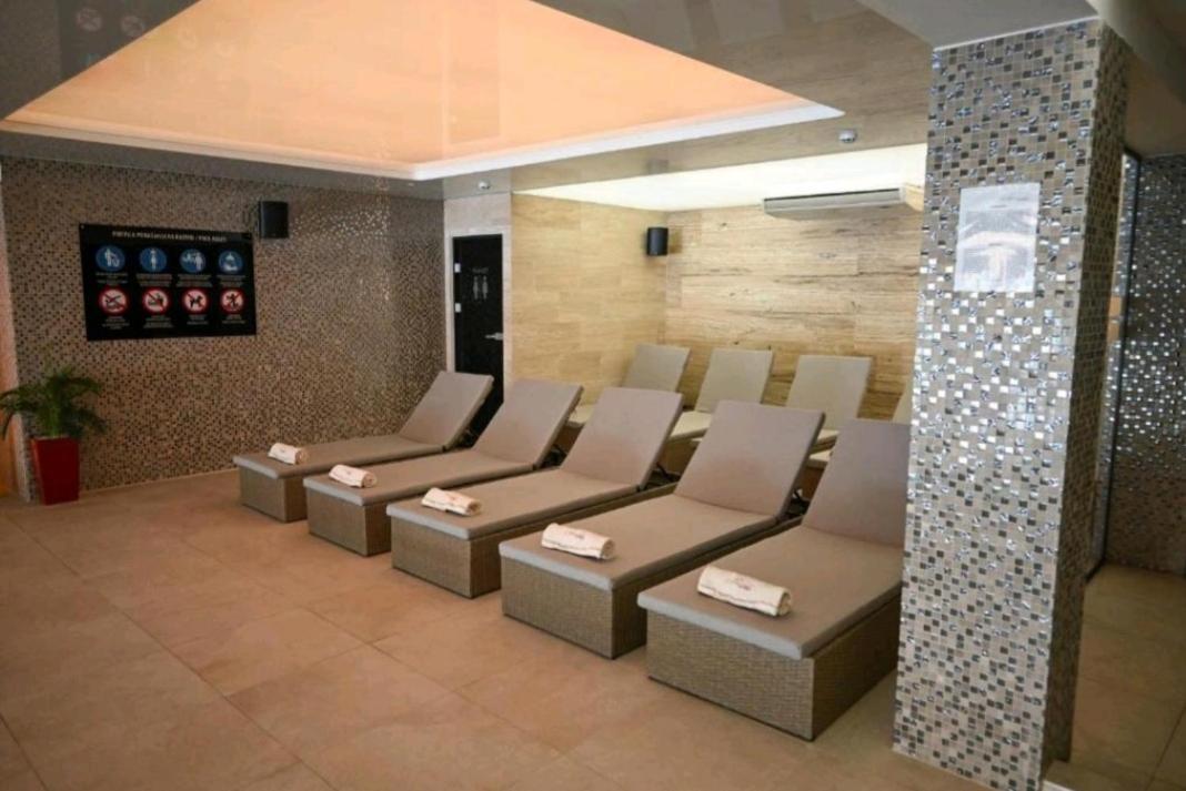 Family Apartmans Harry- Apartmans Of The Apart Hotel & Spa Zoned, Kopaonik - Special Benefit, Children Up To 13 Years Of Age Accompanied By Two Adults Stay For Free-Parking-Breakfast-Pool&Spa 外观 照片