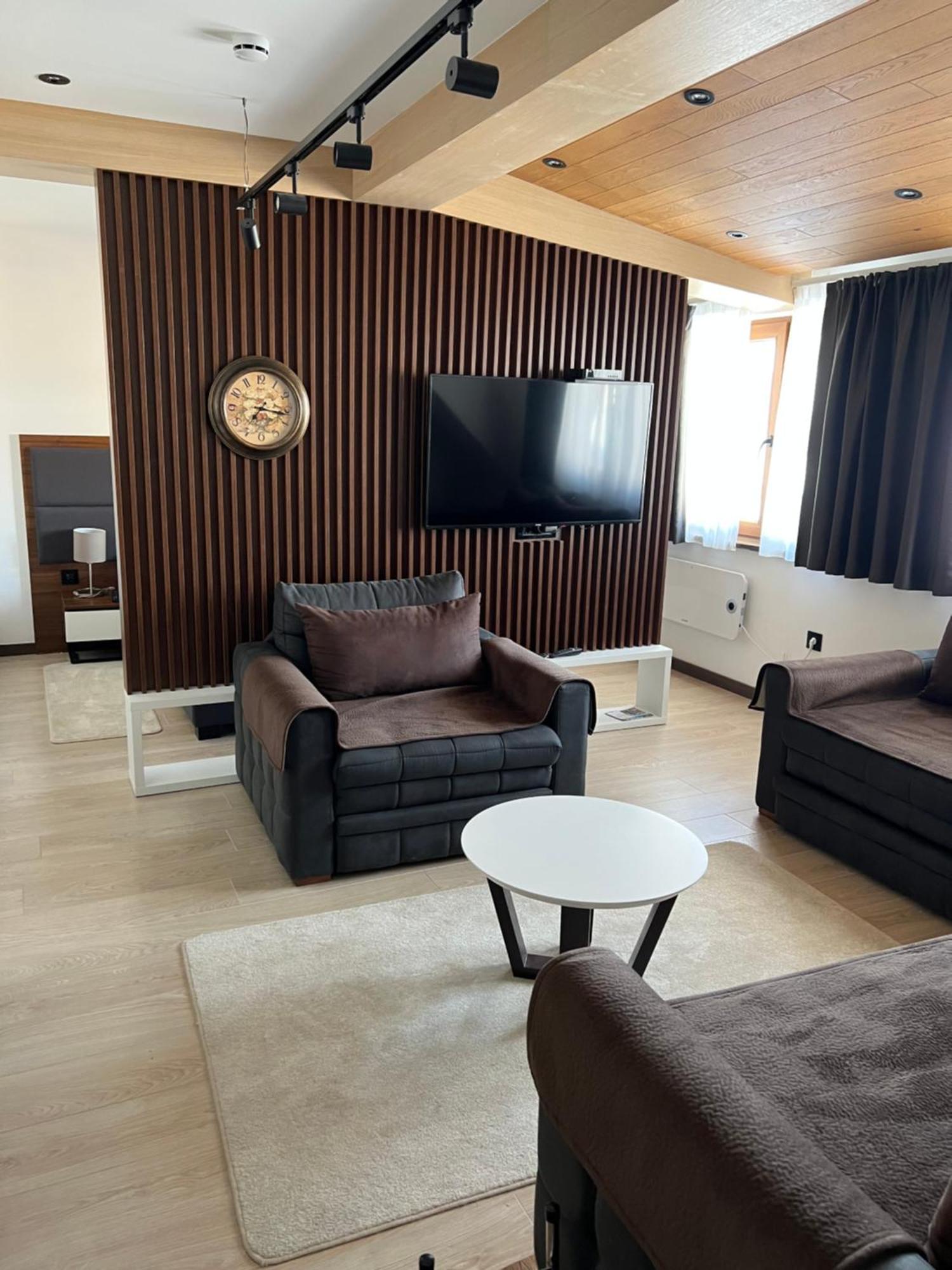 Family Apartmans Harry- Apartmans Of The Apart Hotel & Spa Zoned, Kopaonik - Special Benefit, Children Up To 13 Years Of Age Accompanied By Two Adults Stay For Free-Parking-Breakfast-Pool&Spa 外观 照片